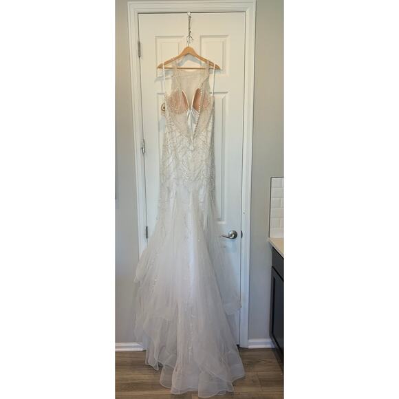 Enchanting by Mon Cherie Wedding Size 16 Halter Mermaid Beaded NWT - Picture 10 of 11